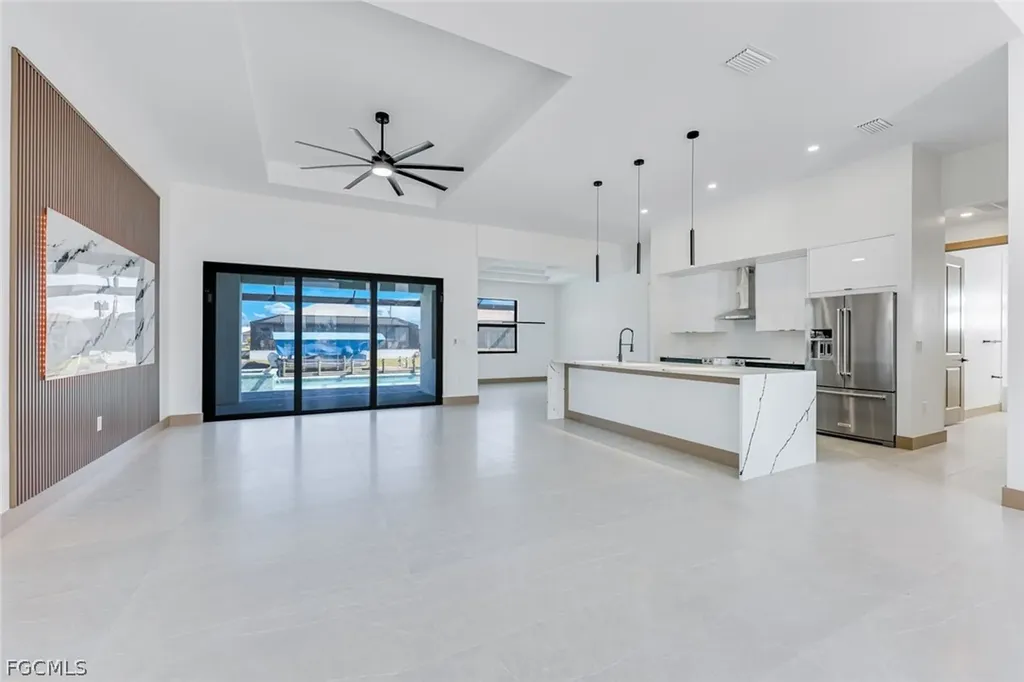 1925 NW 34th Place Cape Coral FL 33993