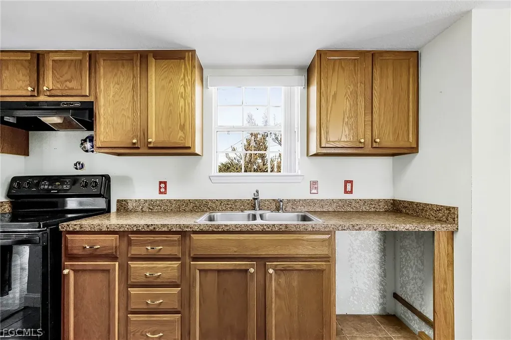 2420 Poinciana Avenue St. James City FL 33956