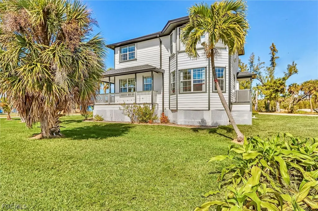 2420 Poinciana Avenue St. James City FL 33956
