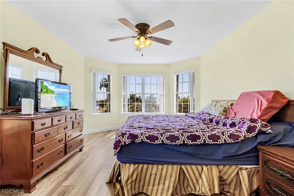 2420 Poinciana Avenue St. James City FL 33956