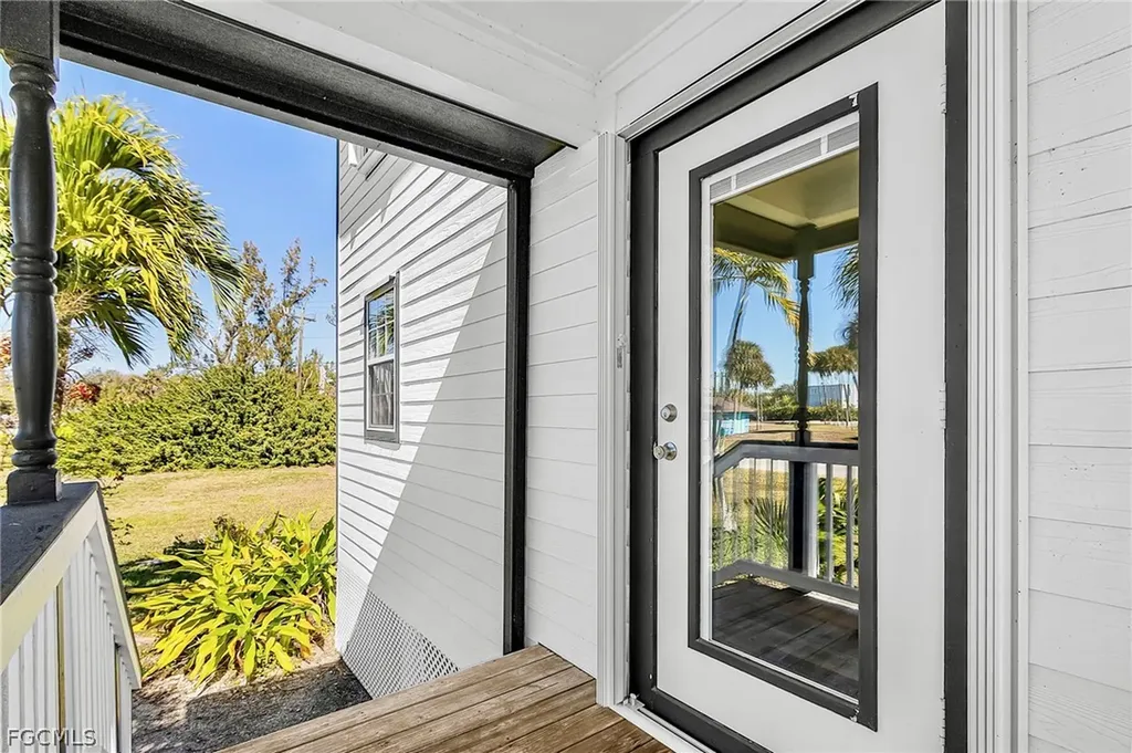 2420 Poinciana Avenue St. James City FL 33956