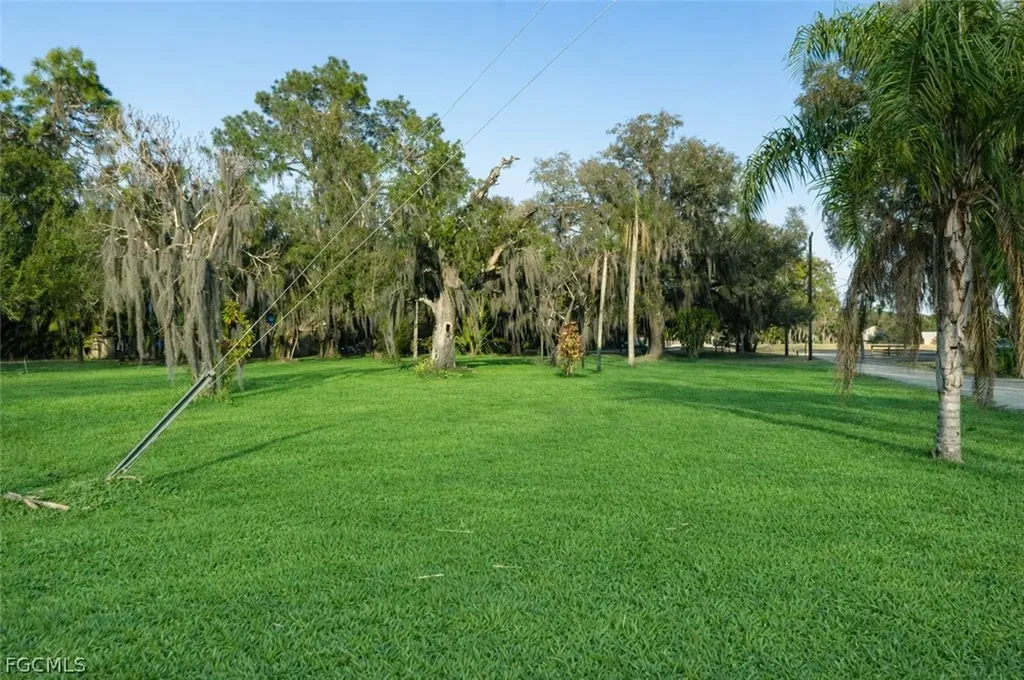 2014 Fort Denaud Road Labelle FL 33935
