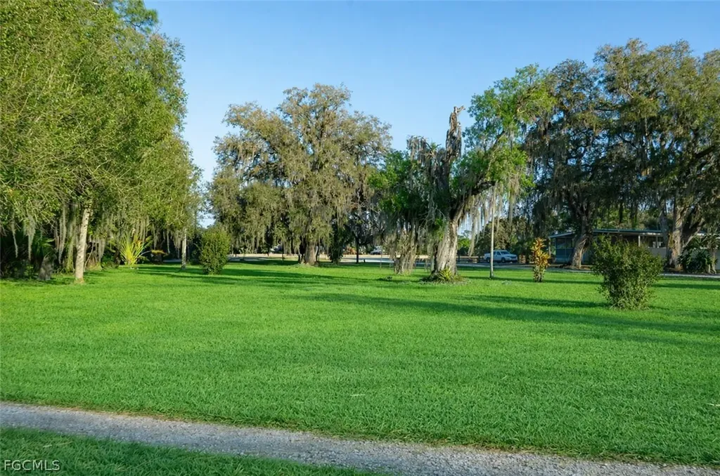 2014 Fort Denaud Road Labelle FL 33935