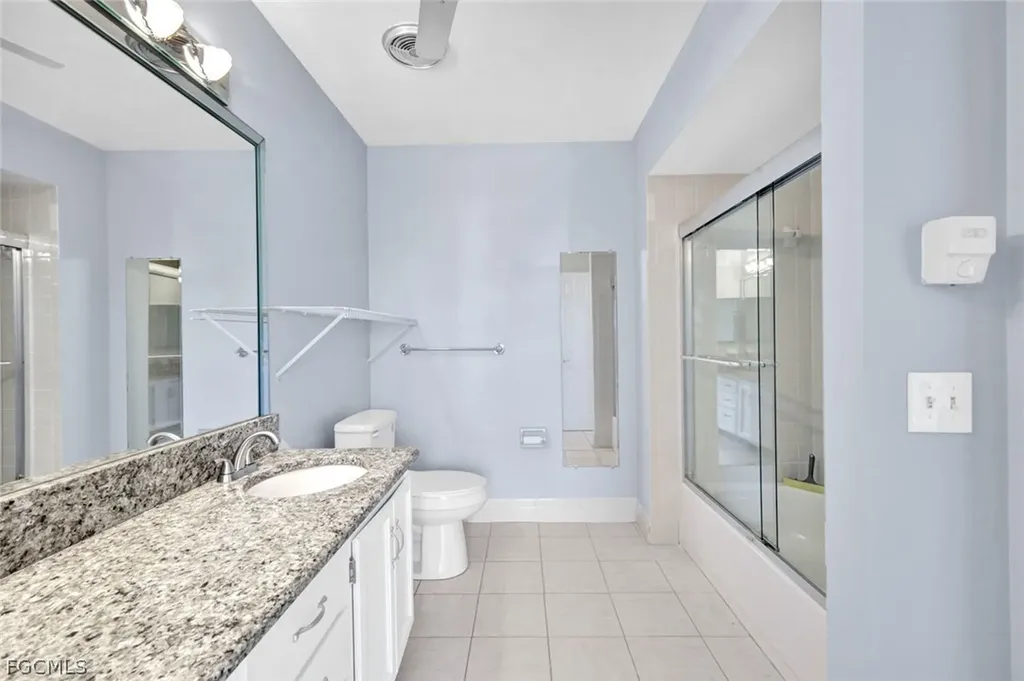 1423 SW Courtyards Terrace Cape Coral FL 33914