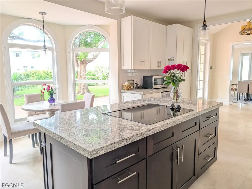 2878 Valencia Way Fort Myers FL 33901
