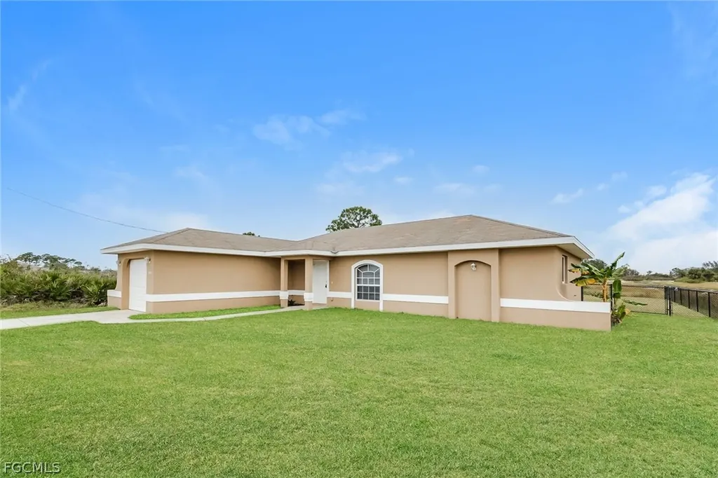 2900 73rd Street W Lehigh Acres FL 33971
