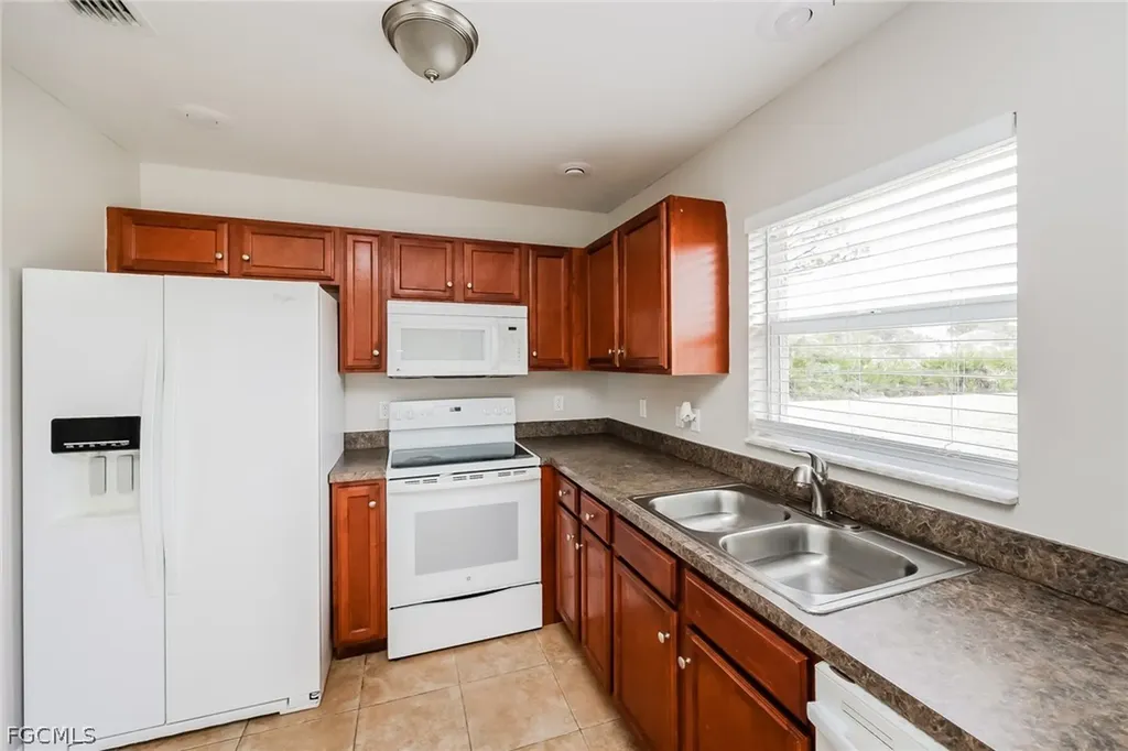 2900 73rd Street W Lehigh Acres FL 33971