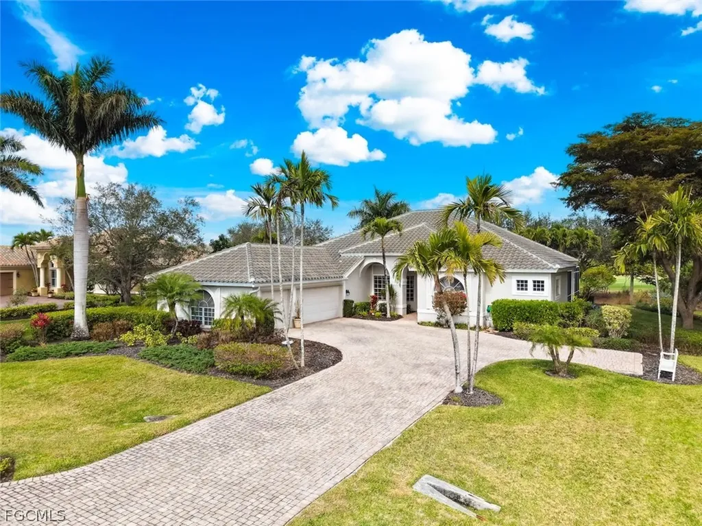 8201 Glenfinnan Circle Fort Myers FL 33912