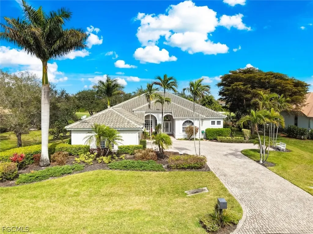 8201 Glenfinnan Circle Fort Myers FL 33912