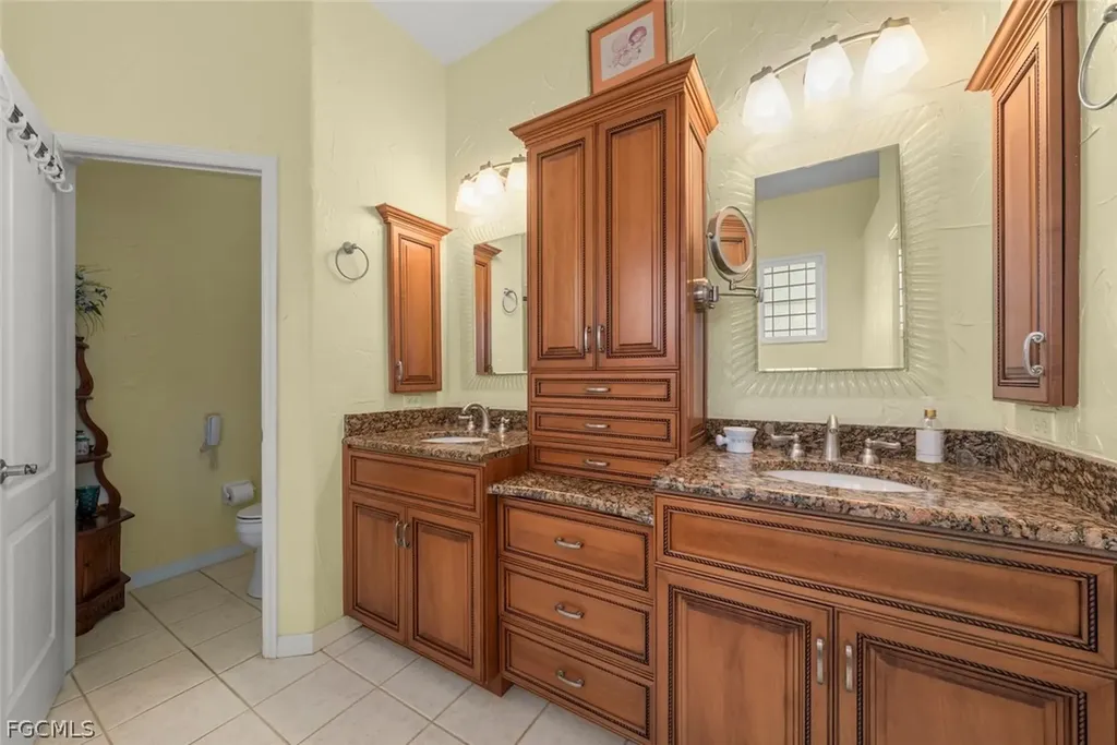 8201 Glenfinnan Circle Fort Myers FL 33912
