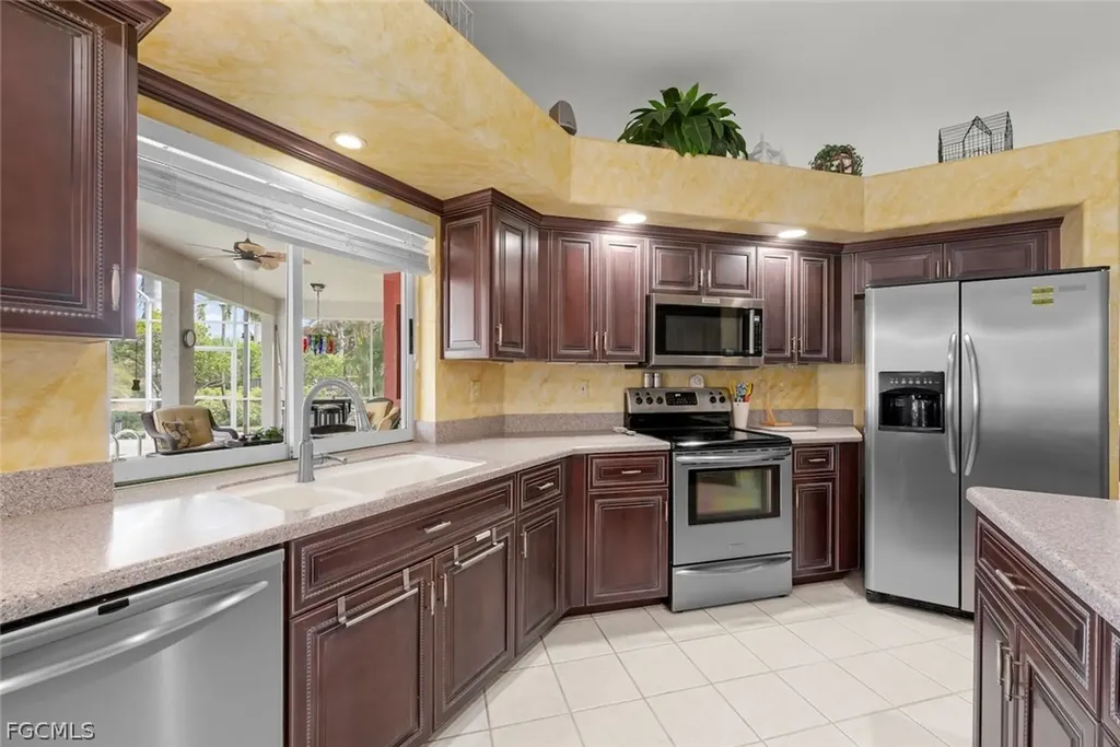8201 Glenfinnan Circle Fort Myers FL 33912