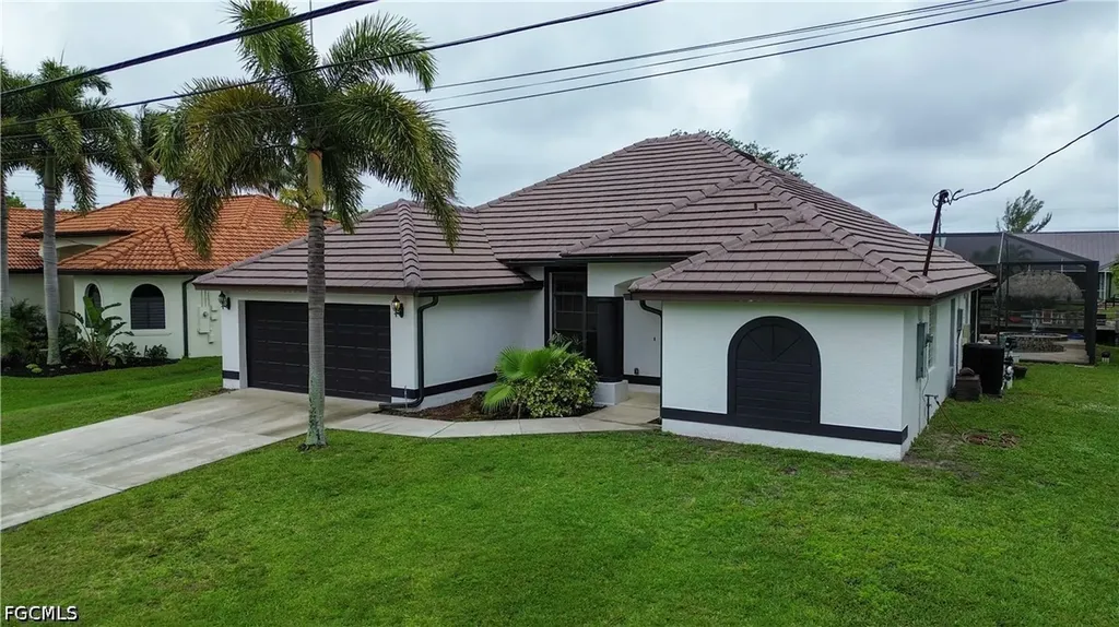 2110 SW 38th Terrace Cape Coral FL 33914
