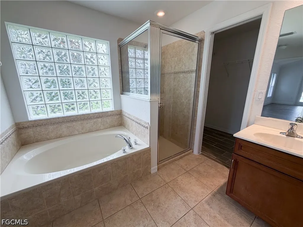 2110 SW 38th Terrace Cape Coral FL 33914