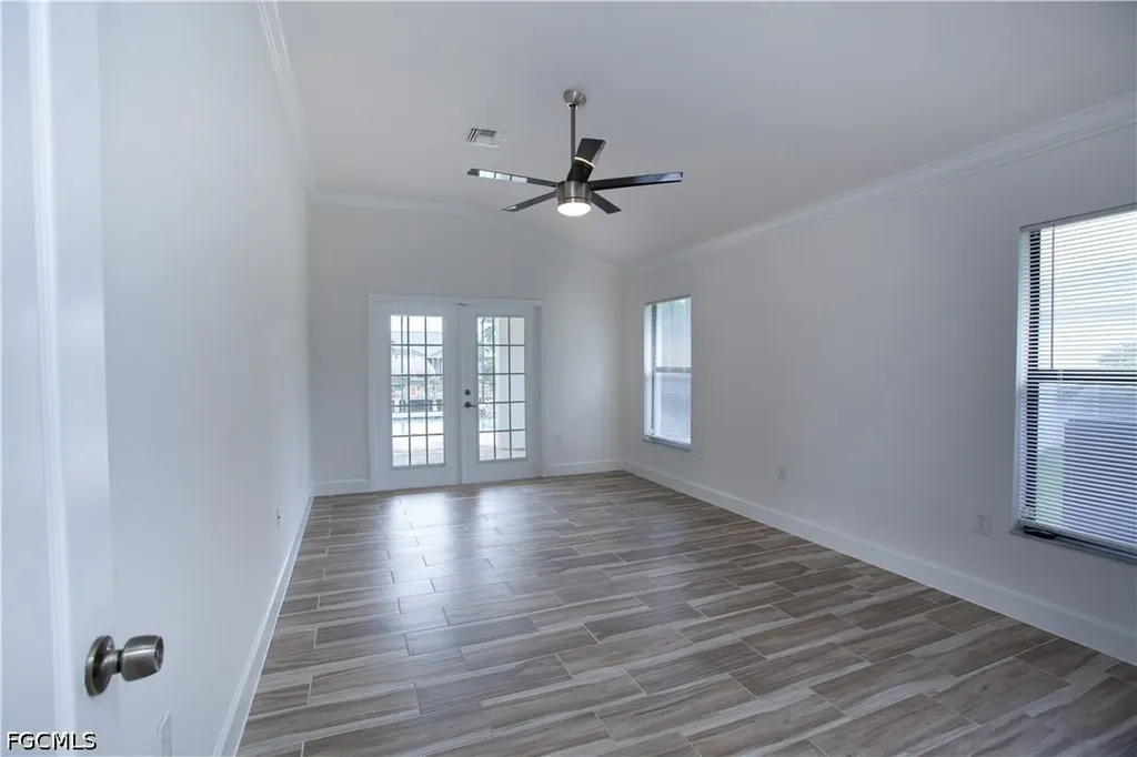 2110 SW 38th Terrace Cape Coral FL 33914