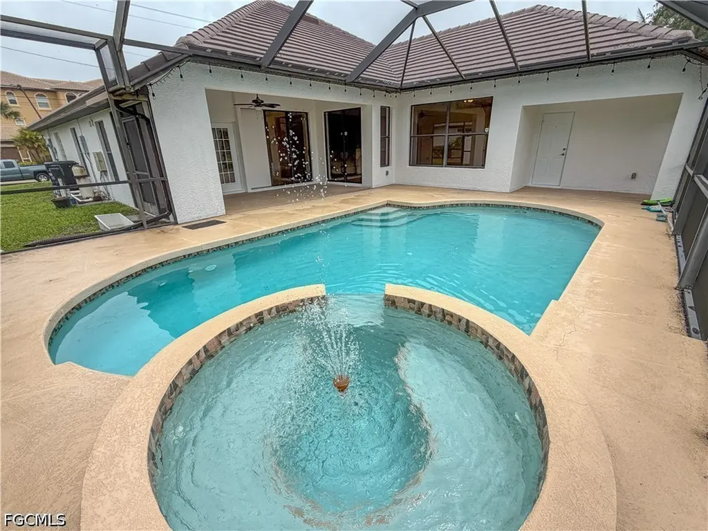 2110 SW 38th Terrace Cape Coral FL 33914