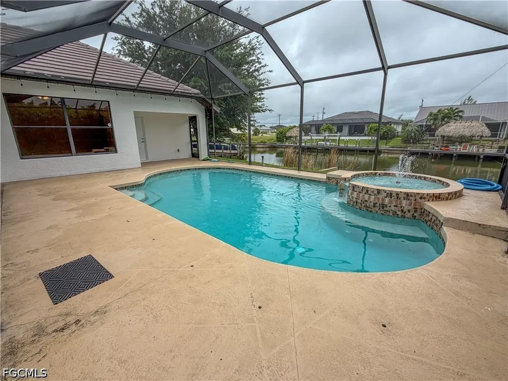 2110 SW 38th Terrace Cape Coral FL 33914