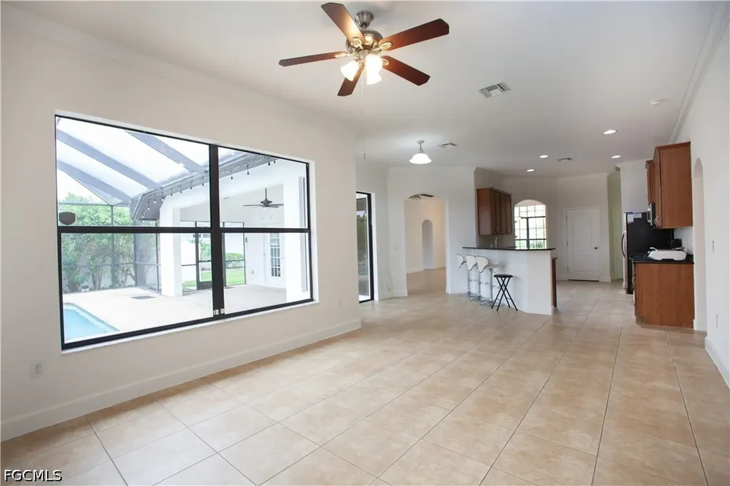 2110 SW 38th Terrace Cape Coral FL 33914