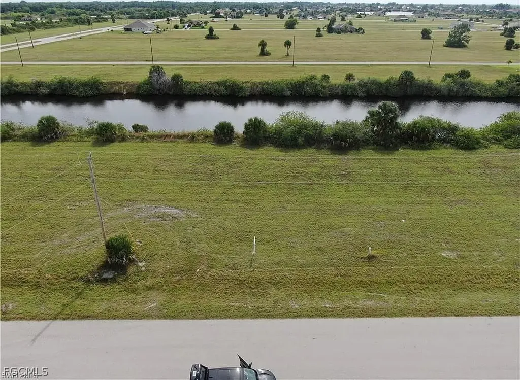 4102 NW 39th Lane Cape Coral FL 33993