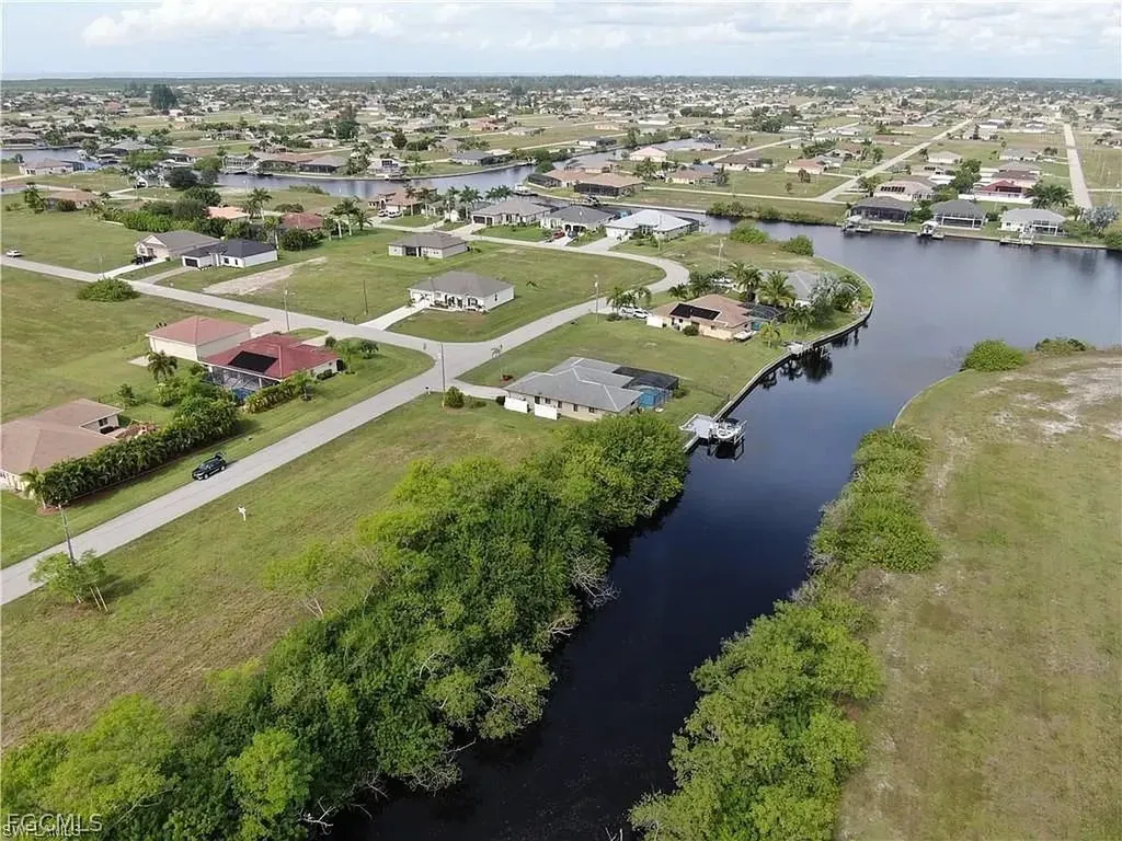 821 NW 33rd Place Cape Coral FL 33993