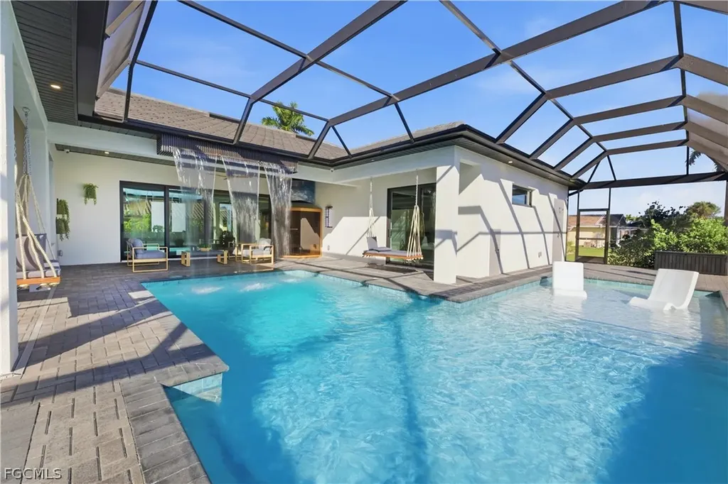 2402 Everest Parkway Cape Coral FL 33904