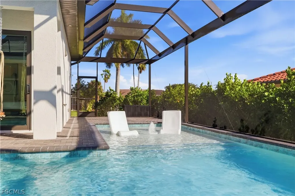 2402 Everest Parkway Cape Coral FL 33904
