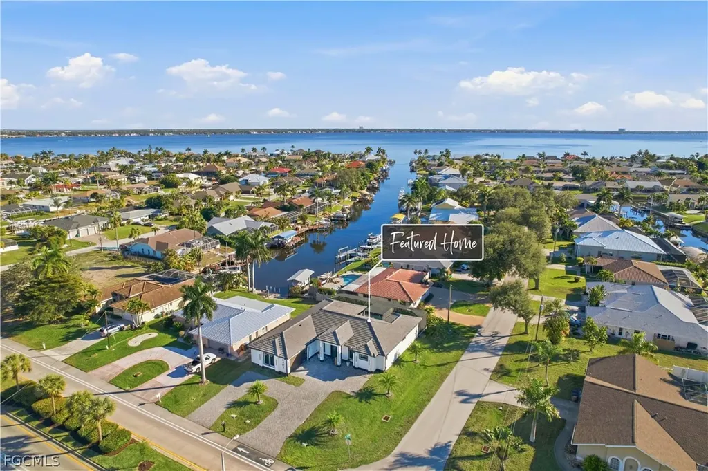 2402 Everest Parkway Cape Coral FL 33904