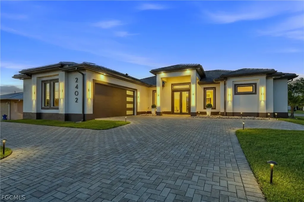 2402 Everest Parkway Cape Coral FL 33904