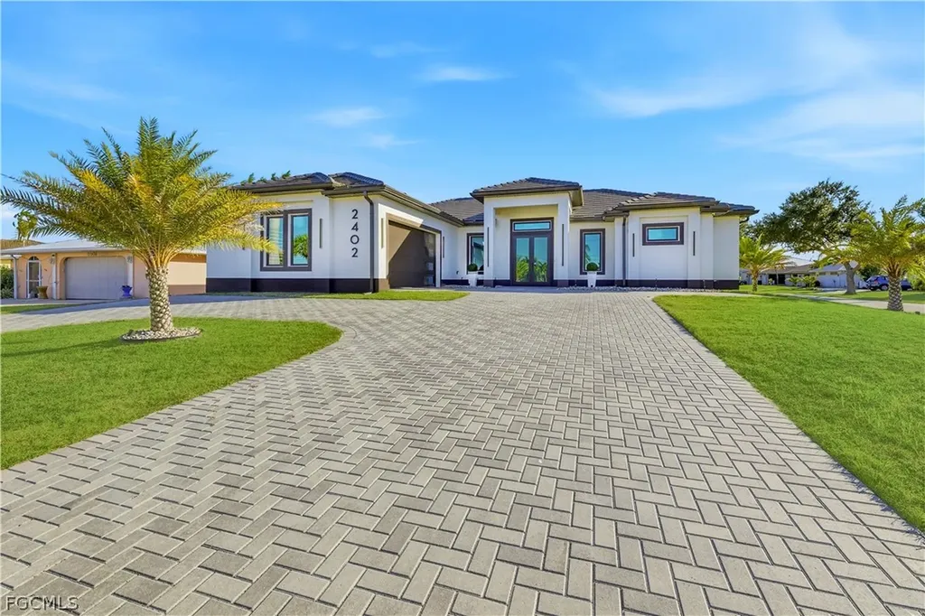 2402 Everest Parkway Cape Coral FL 33904