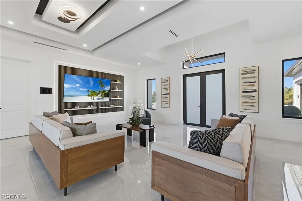 2402 Everest Parkway Cape Coral FL 33904