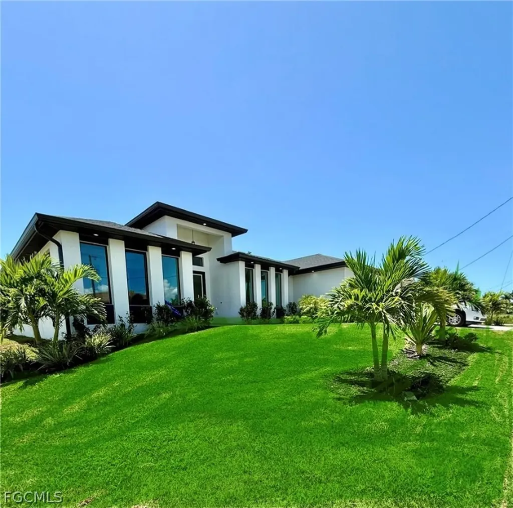 2628 SW 53rd Lane Cape Coral FL 33914