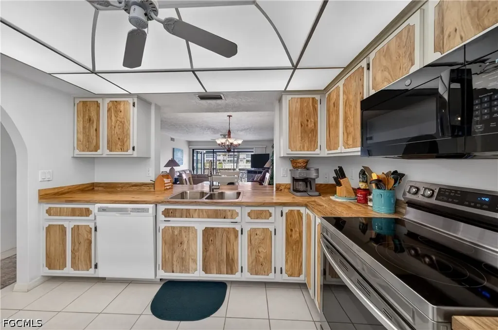 3631 SE 10th Avenue Cape Coral FL 33904