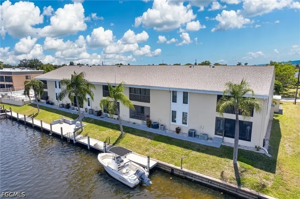 3631 SE 10th Avenue Cape Coral FL 33904
