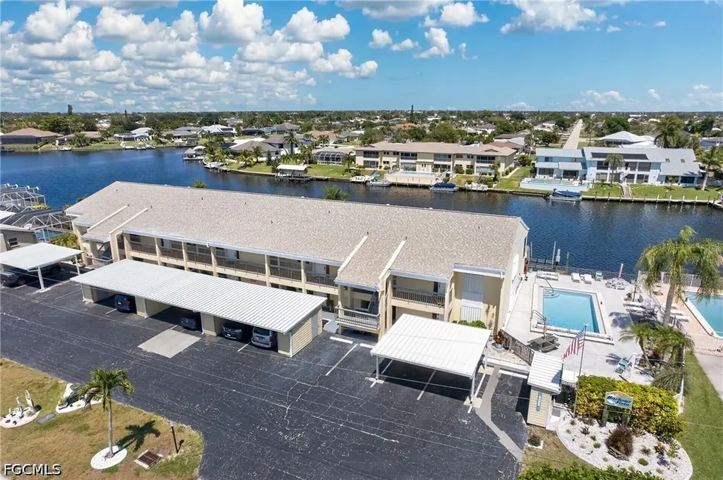 3631 SE 10th Avenue Cape Coral FL 33904