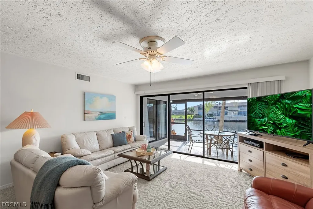 3631 SE 10th Avenue Cape Coral FL 33904