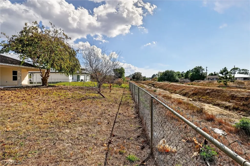 2902 Alan Avenue S Lehigh Acres FL 33976