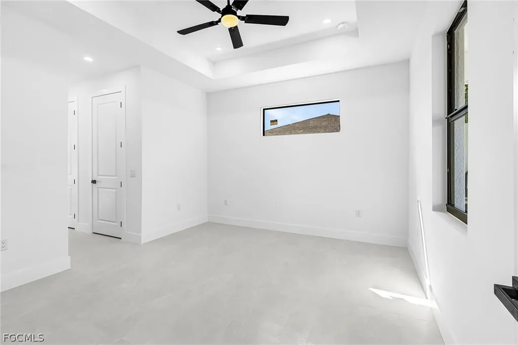 1102 NE 4th Place Cape Coral FL 33909