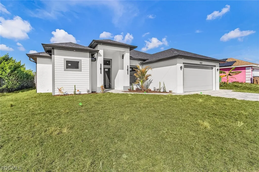 1102 NE 4th Place Cape Coral FL 33909