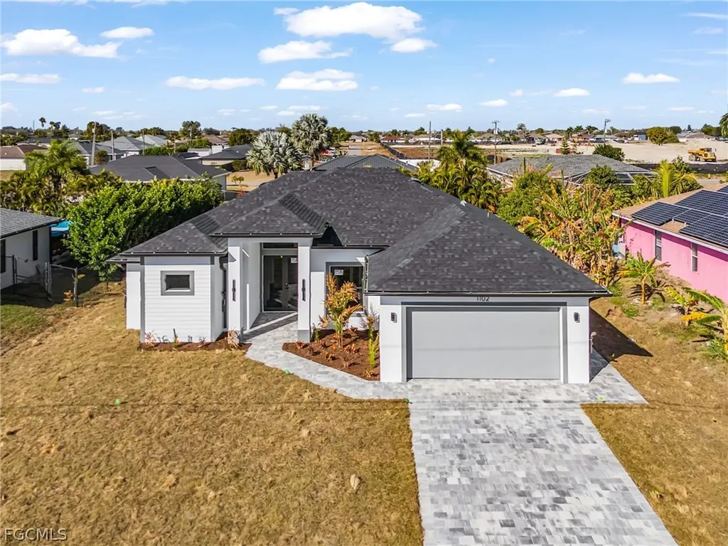 1102 NE 4th Place Cape Coral FL 33909