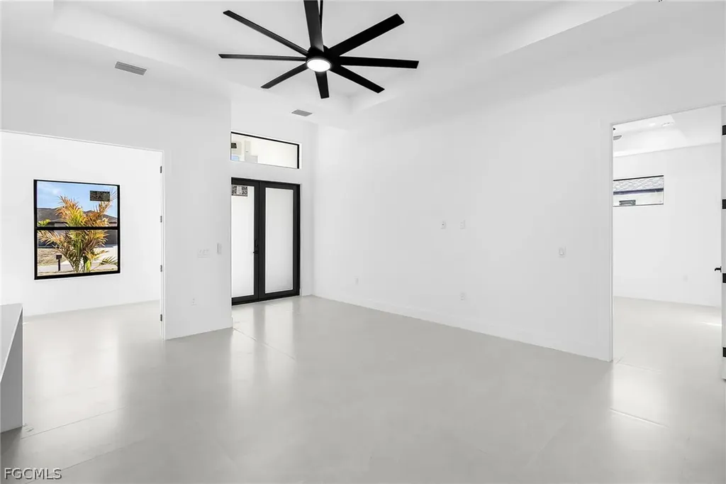 1102 NE 4th Place Cape Coral FL 33909