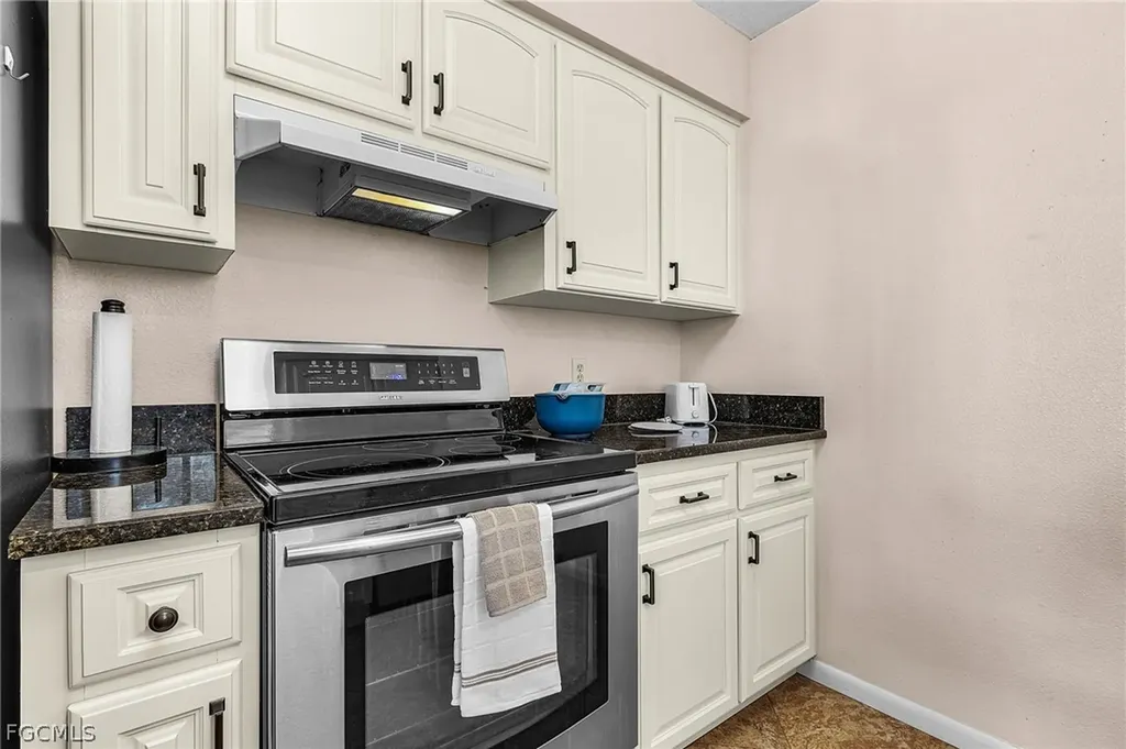 3730 SE 3rd Avenue Cape Coral FL 33904