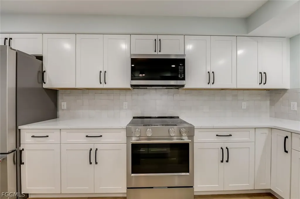 2445 W Gulf Drive Sanibel FL 33957