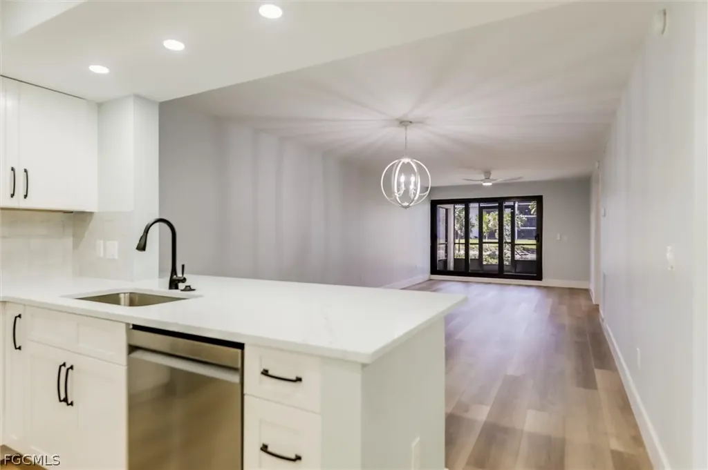 2445 W Gulf Drive Sanibel FL 33957