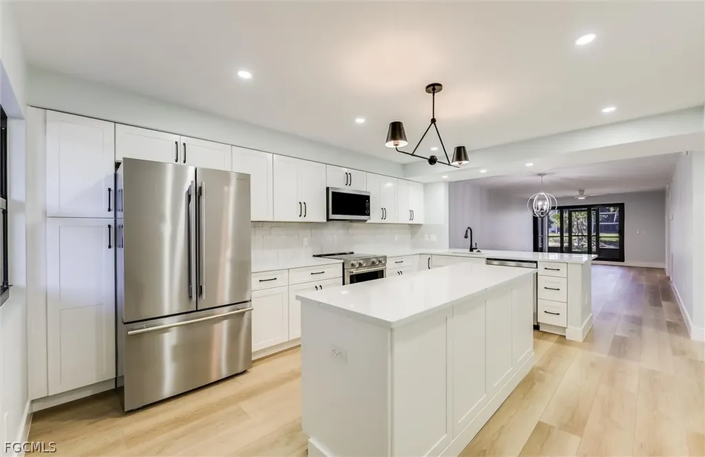 2445 W Gulf Drive Sanibel FL 33957