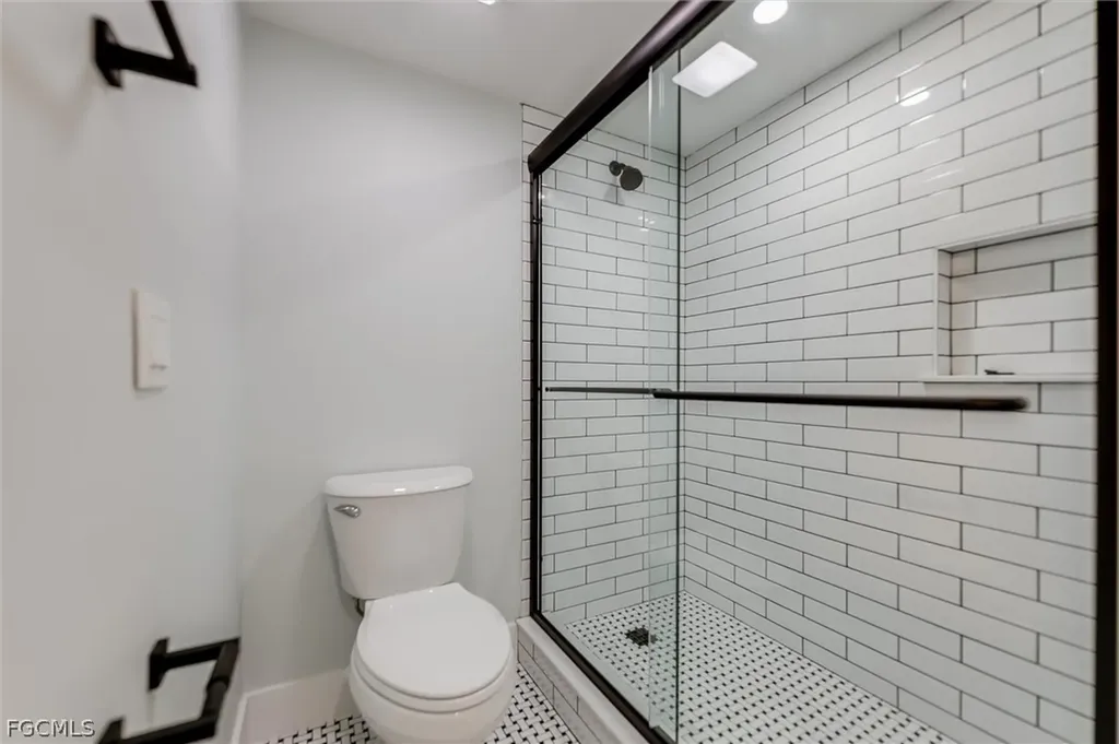 2445 W Gulf Drive Sanibel FL 33957