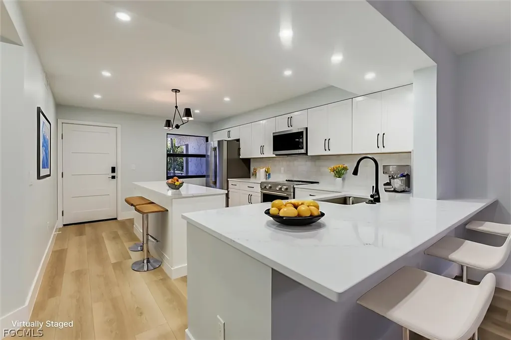 2445 W Gulf Drive Sanibel FL 33957