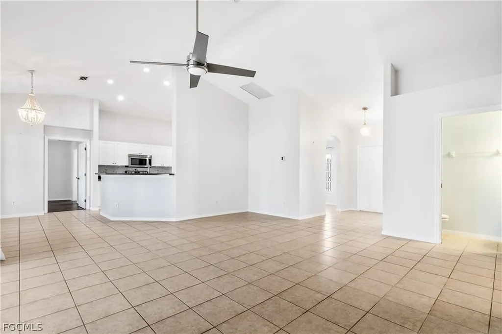 1109 NW 1st Avenue Cape Coral FL 33993