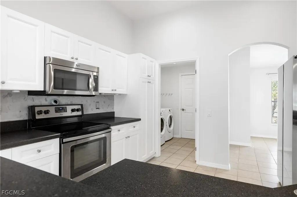 1109 NW 1st Avenue Cape Coral FL 33993