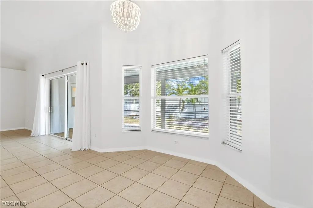 1109 NW 1st Avenue Cape Coral FL 33993