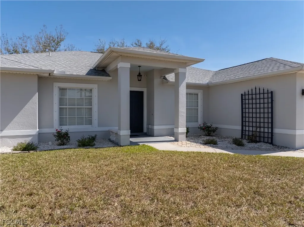 1109 NW 1st Avenue Cape Coral FL 33993