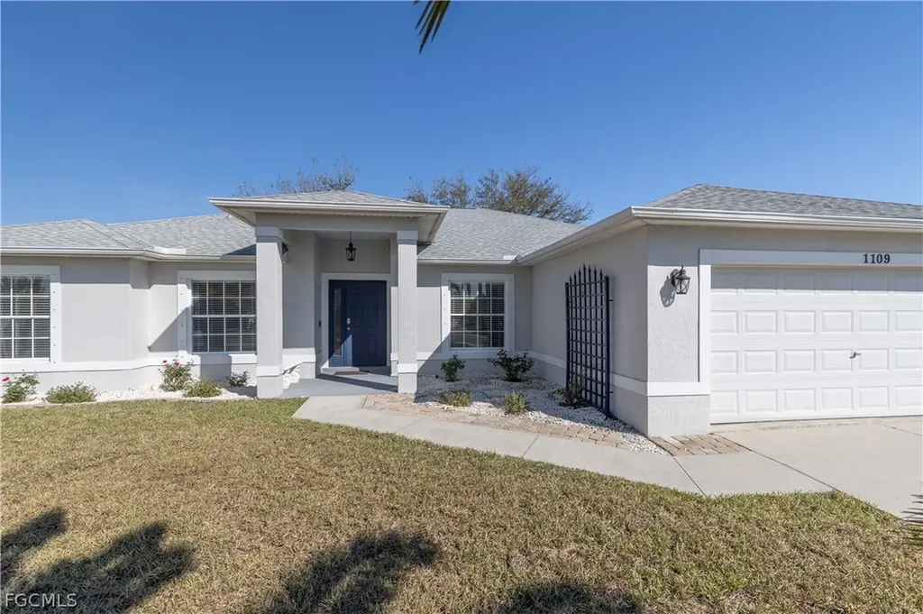 1109 NW 1st Avenue Cape Coral FL 33993